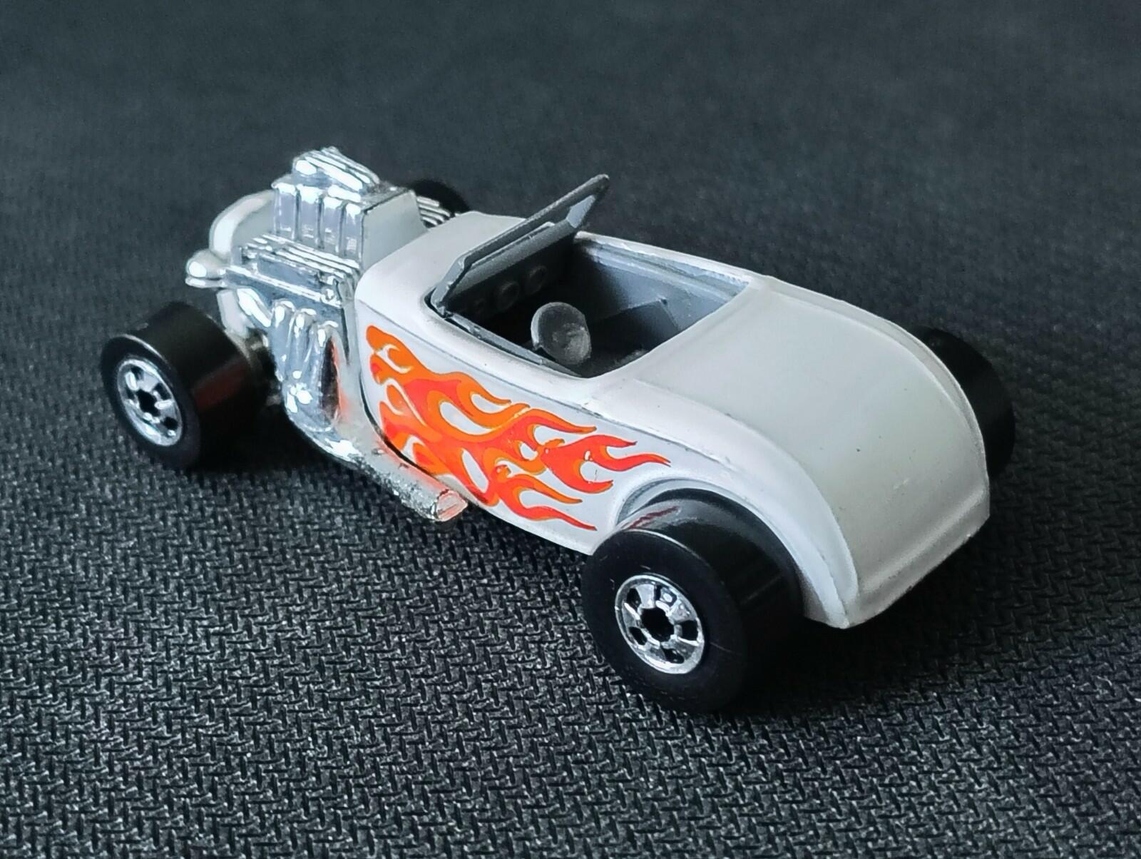 Hot Wheels Basic Car Mainlines